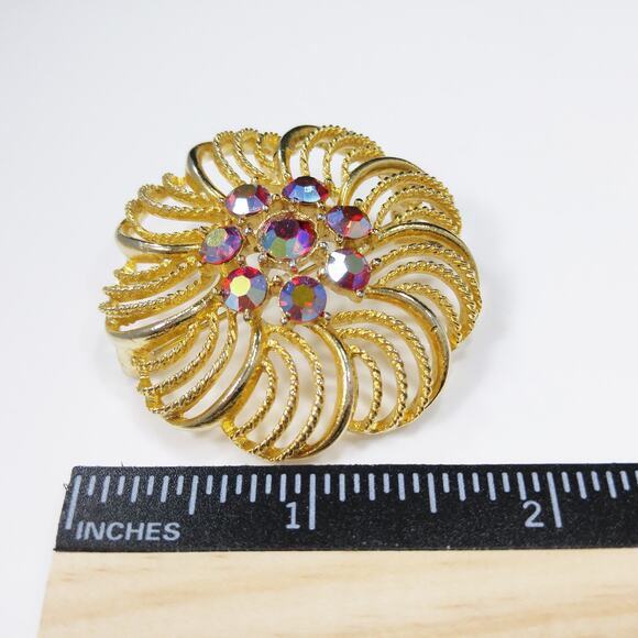 Vintage Lisner Floral Brooch, Red Aurora Borealis Rhinestones, 1960s Jewelry - Picture 6 of 10